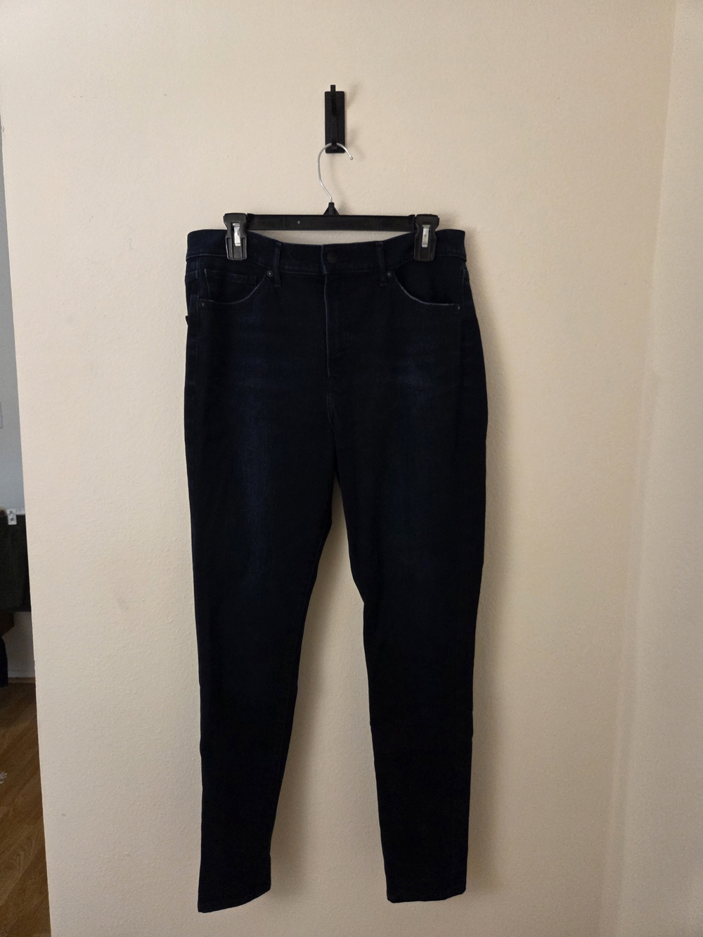 Express Women’s Dark Blue High Rise Skinny Jeans 12L